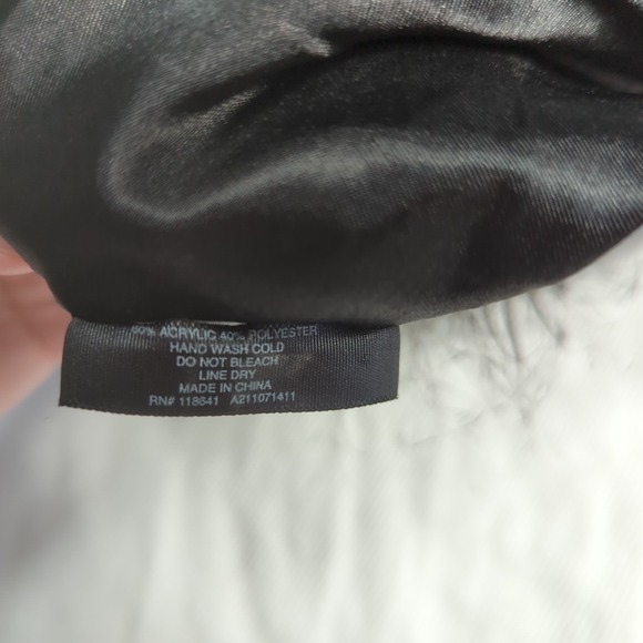 Lane Bryant Faux Shaggy Fur Women's Size 1X Black And White Open Front Vest 395 - Picture 7 of 8